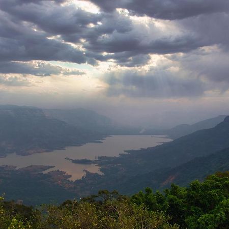 Highgarden Villa Mahabaleshwar Exterior photo